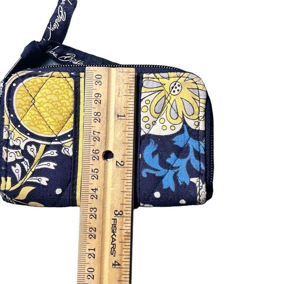 Vera Bradley Women's Multicolor Elephant Zip Around Credit Card Accordion Wallet - Picture 2 of 5